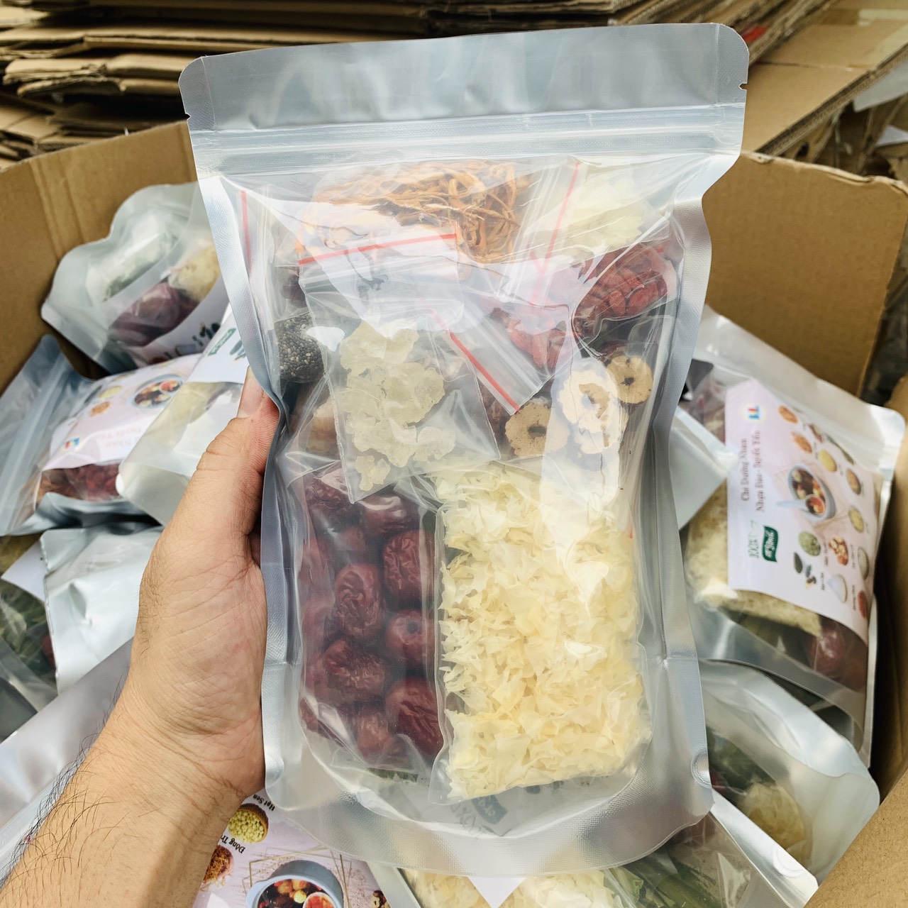 Chè Dưỡng Nhan 14 vị Gói Lớn 500gram ( TẶNG HOA MỘC QUẾ  )