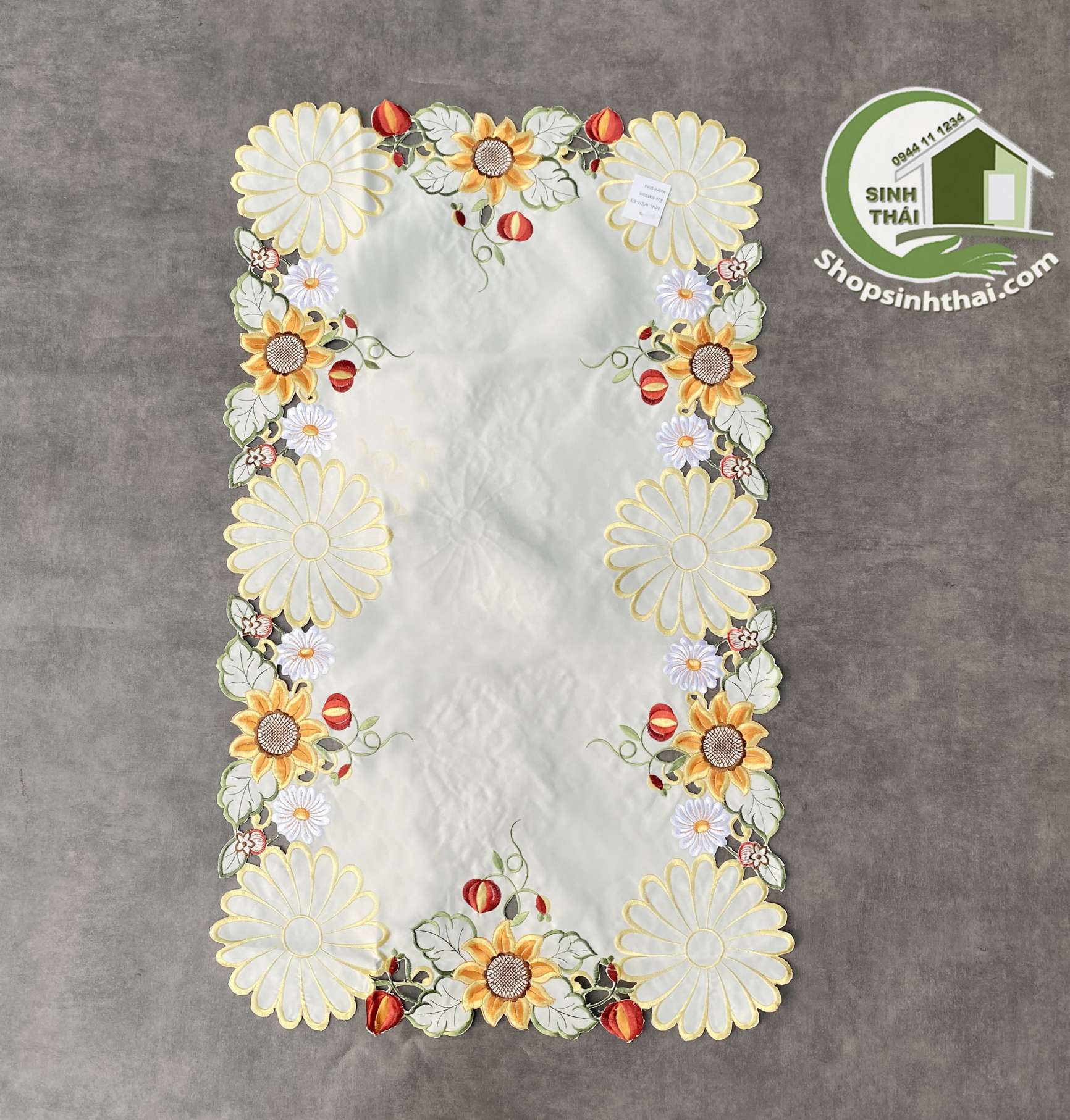 [HCM][ 60cm x 100cm ] Tấm khăn trải bàn bằng vải cotton trắng dày thêu hoa cao cấp sang trọng - giao hoa văn ngẫu nhiên