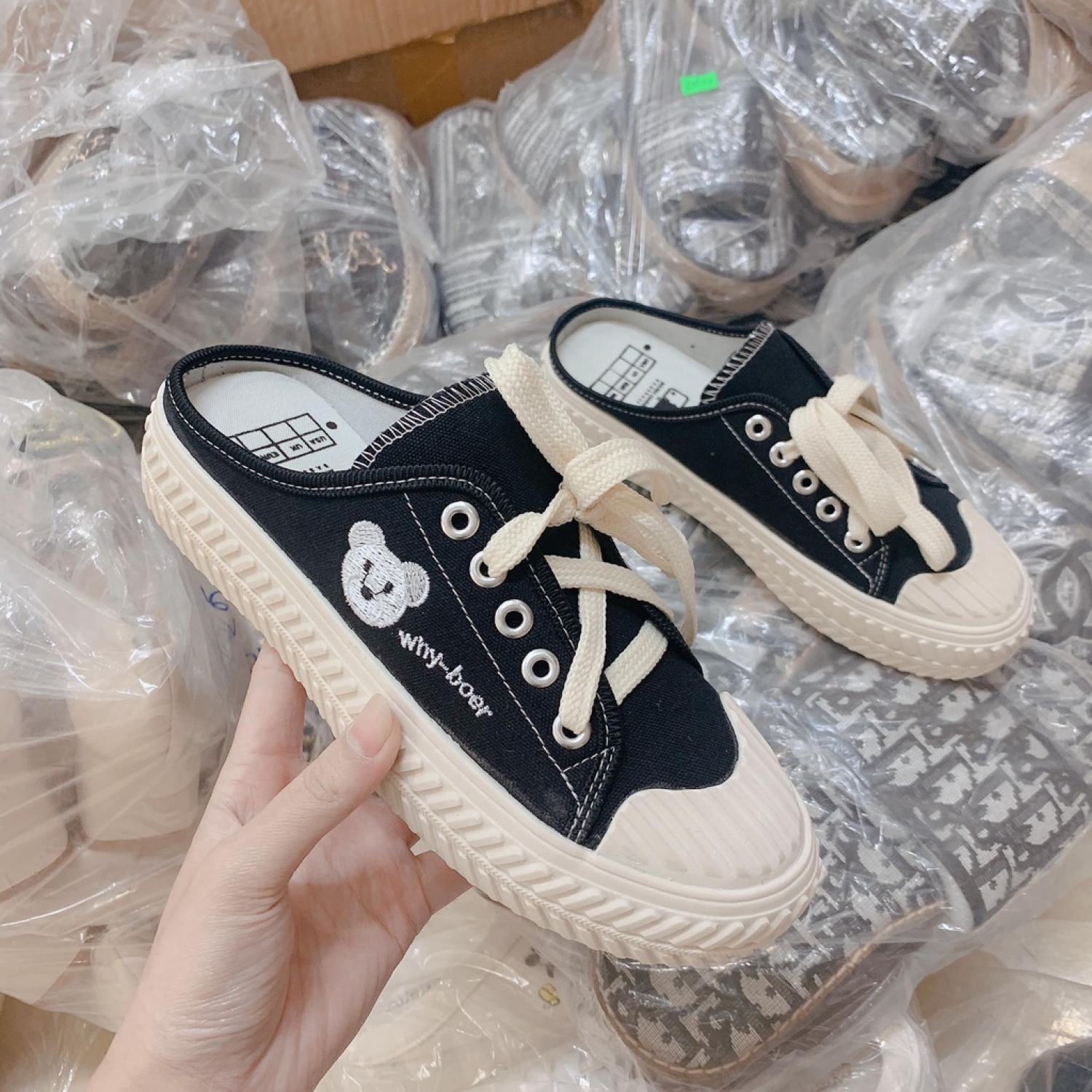 * GIÀY SỤC THÊU GẤU SIÊU XINH [ HOT TREND ]