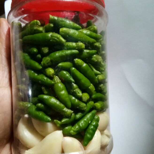ớt hiểm rừng ngâm mắm