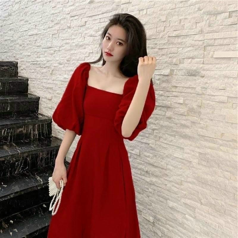 Đầm đỏ tay lỡ form dài