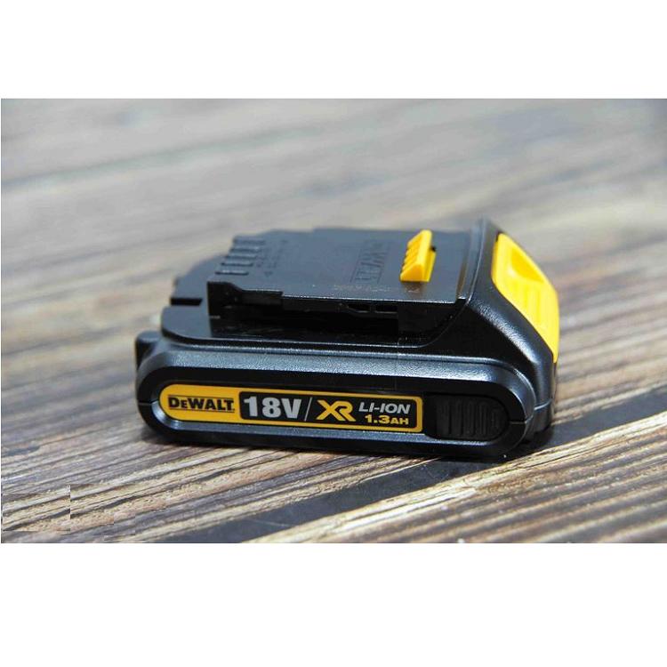 Pin Dewalt 18V 1.3Ah XR Li-ion  DCB185-B1