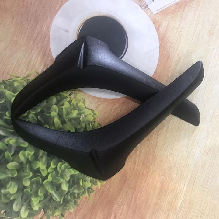Nẹp yếm trước xe Liberty