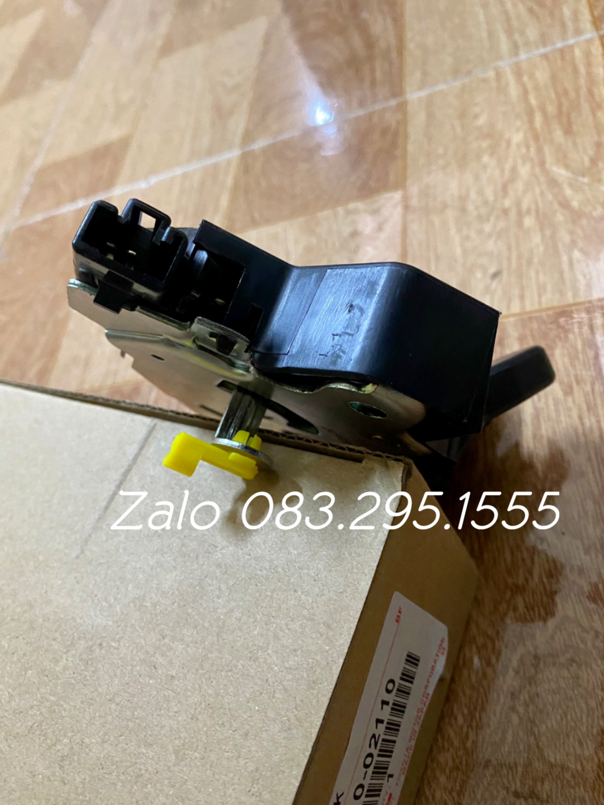Khóa ngậm cốp Vios 08 - 17 ( Oem, cơ cấu khóa ngậm cốp sau )