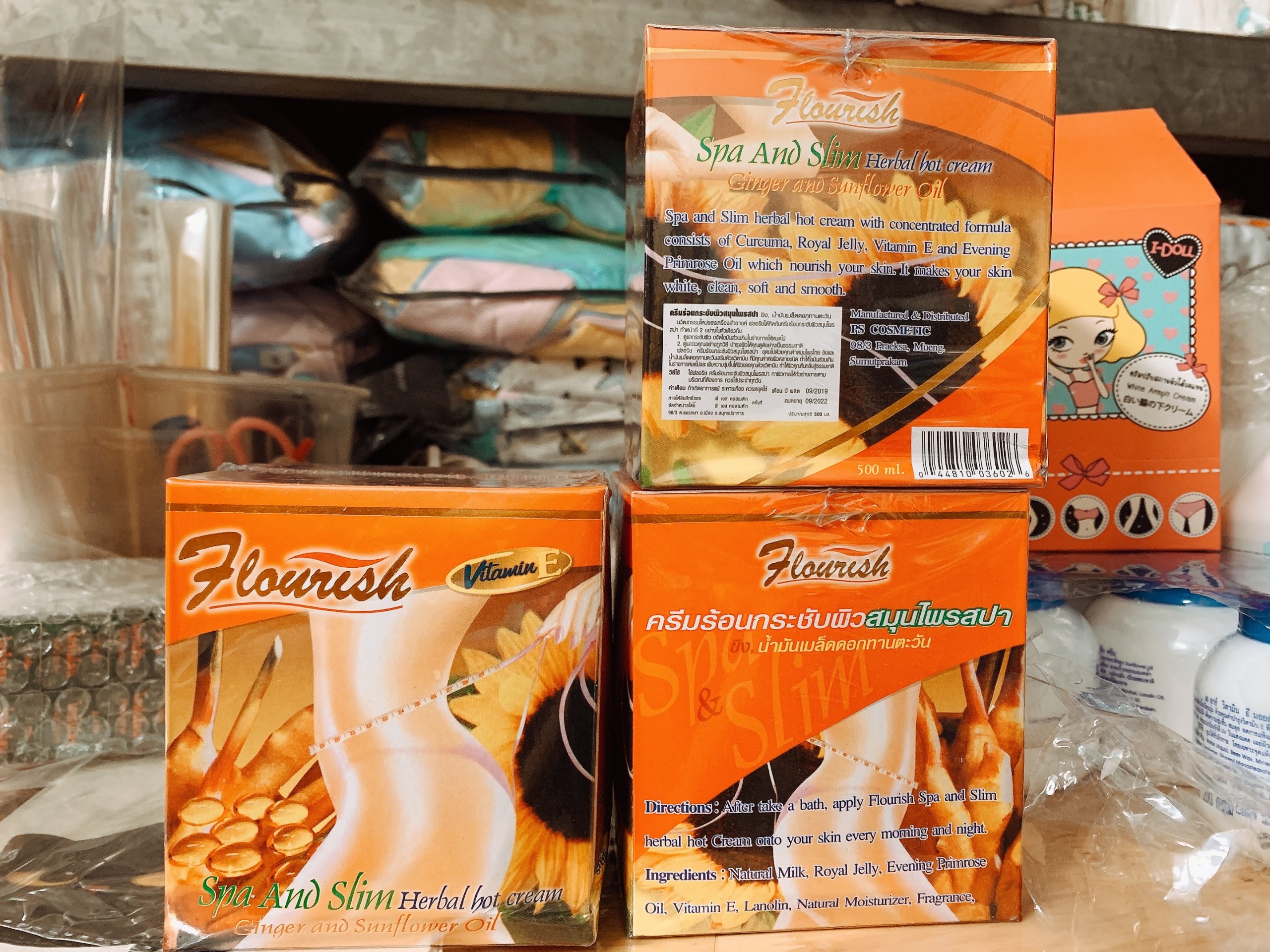 Kem Tan Mỡ Bụng Gừng Ớt Flourish Thái Lan 500gr (Cao gừng)