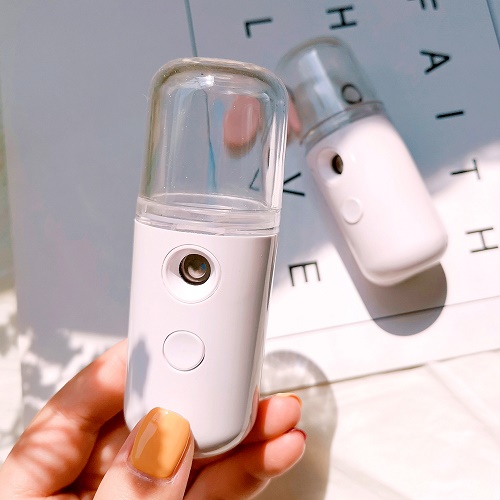 Máy phun sương xông hơi mặt làm đẹp da mini - Máy phun sương cầm tay tạo ẩm mini - Máy tạo độ ẩm cho da phun sương nano cầm tay không thể thiếu khi ngồi điều hòa nhằm giữ ẩm, chống lão hóa, cung cấp nước cho da