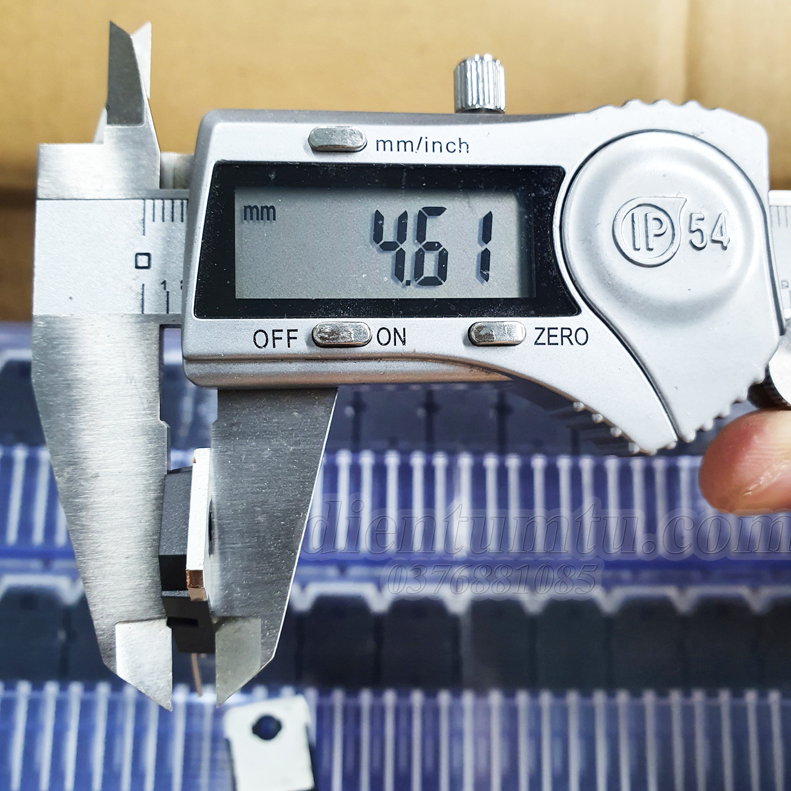 Sò - Transistor D718 B688 (2SD718 và 2SB688) - Hàng Zin KEC - Lưng Đồng Dày - Chân Dài