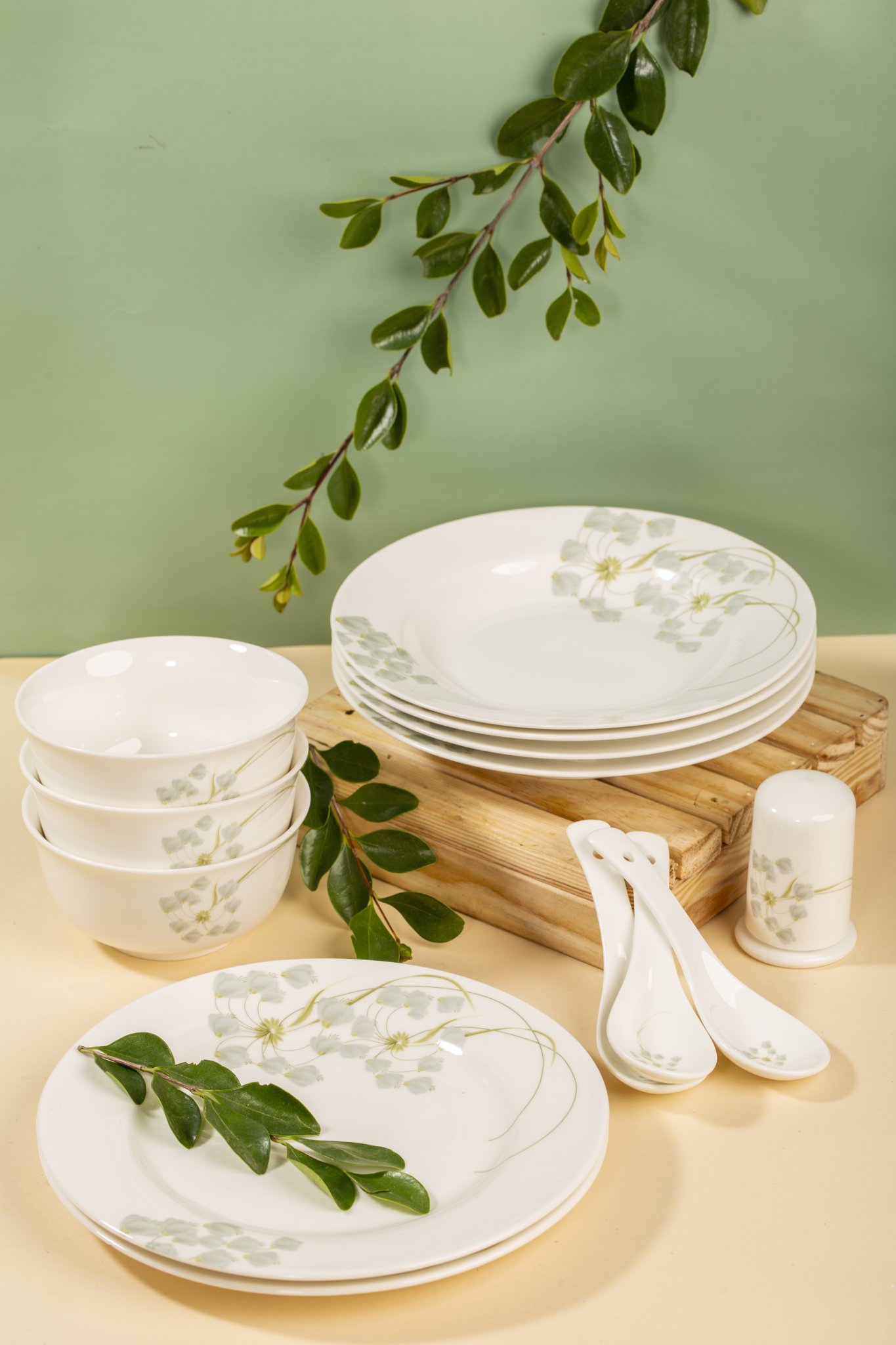 Bộ đồ ăn gốm sứ cao cấp 28 món :bát, đĩa, tô, chén gốm sứ