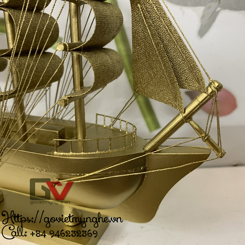 Mô Hình Thuyền Gỗ Belem (Thân 20cm - Buồm Đen)