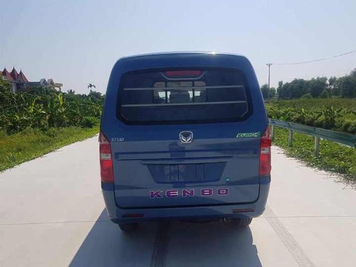 Đèn hậu bên trái xe Kenbo van