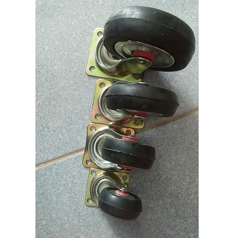 Bánh xe cao su đen nhiều kích cỡ