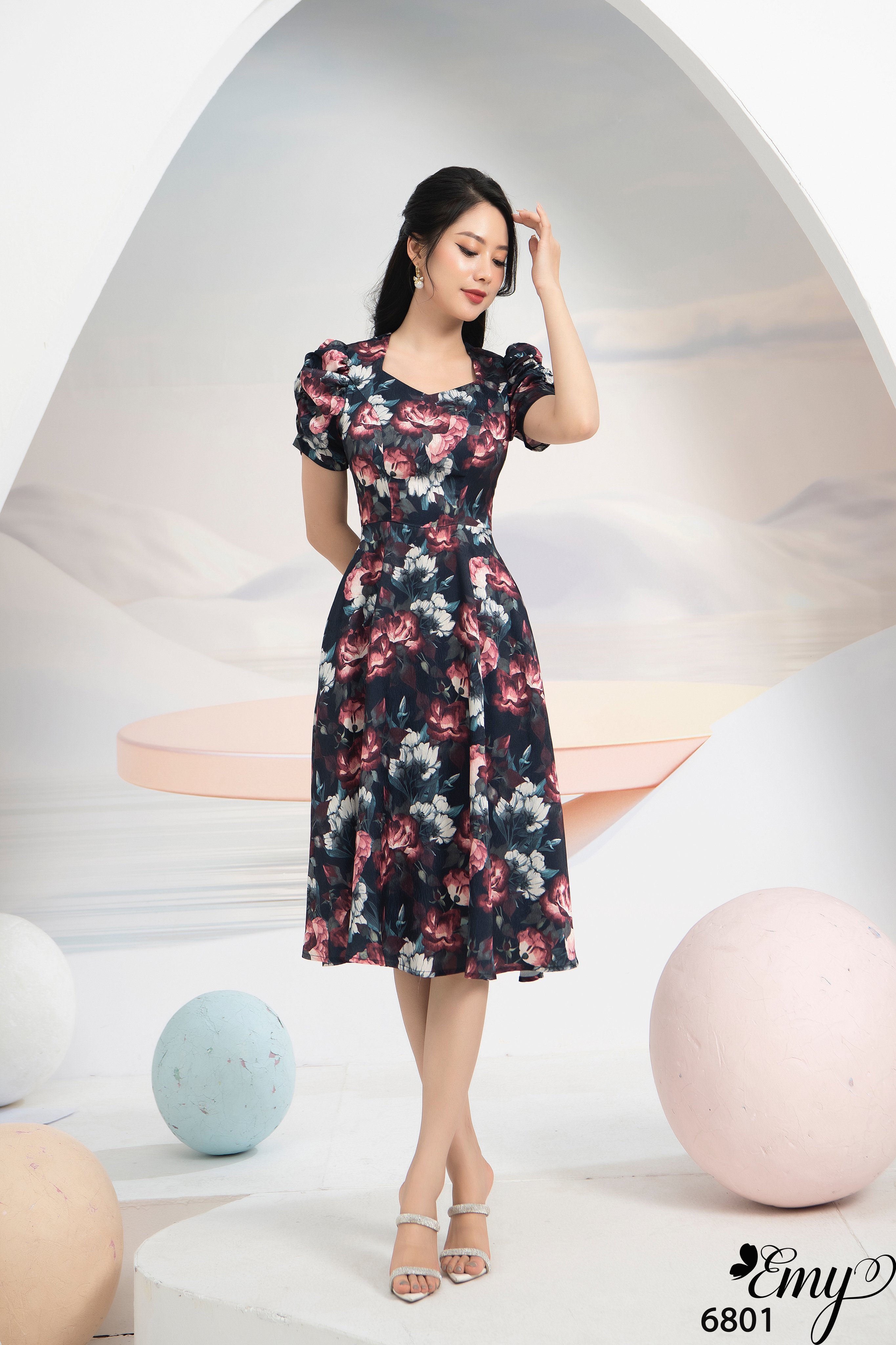 Đầm EMY EM6801 Xoè Tay Nhún