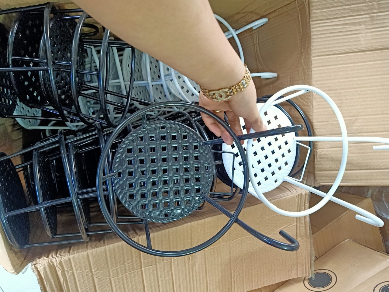 Bộ 3 giá để chậu hoa treo ban công