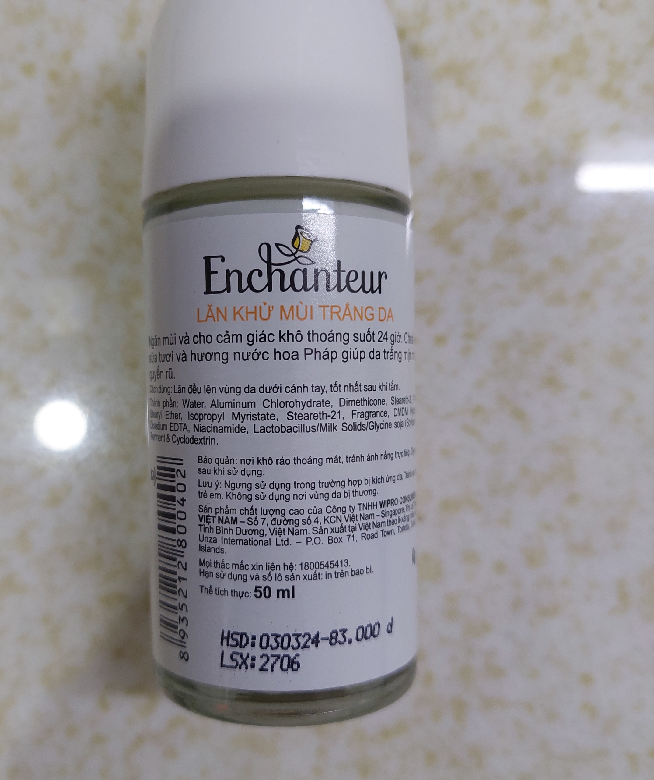 LĂN KHỬ MÙI TRẮNG DA ENCHENTER 50ml