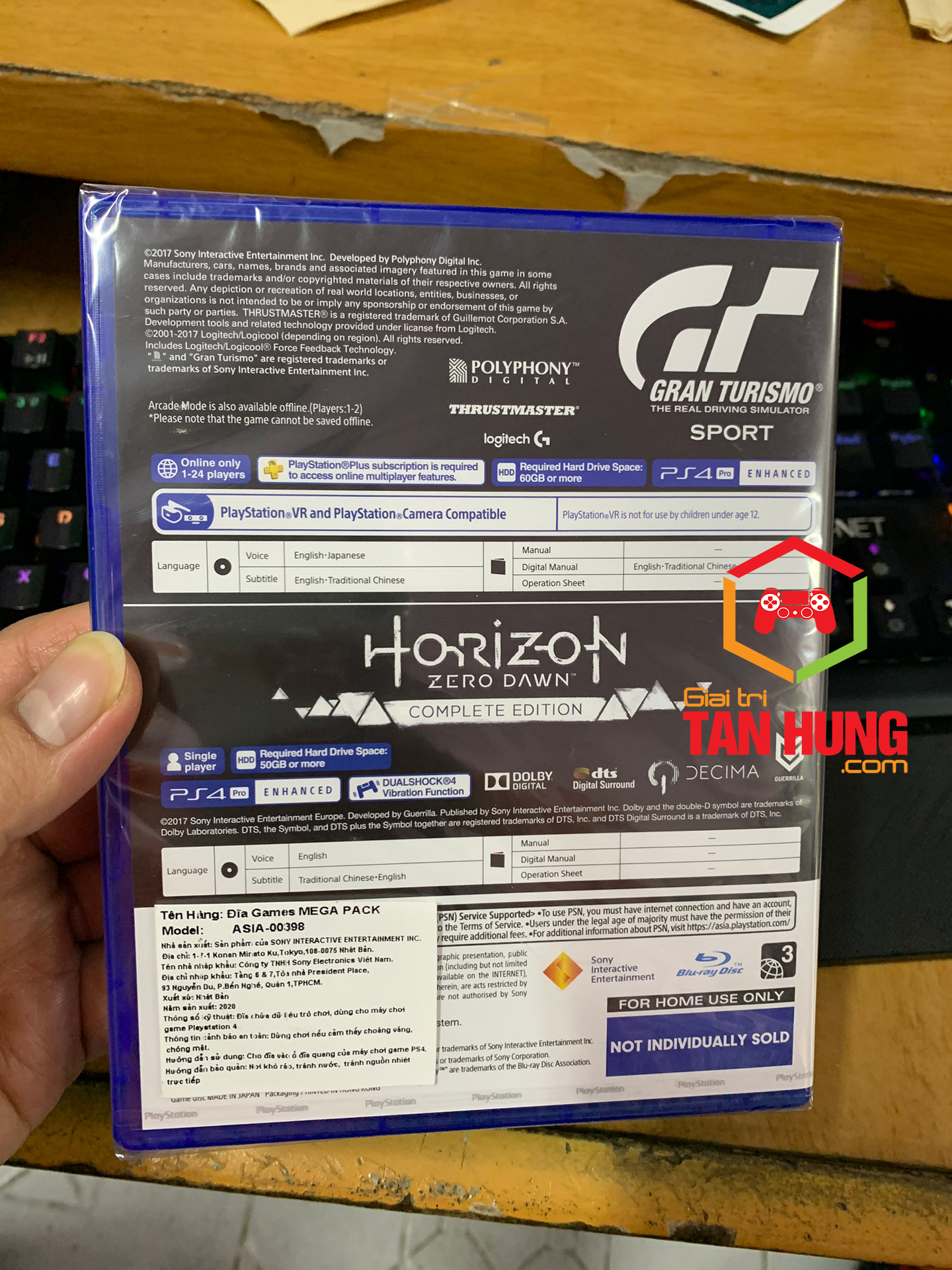 Đĩa game Ps4 Mega Pack Gran Turismo và Horizon Zero Dawn Complete