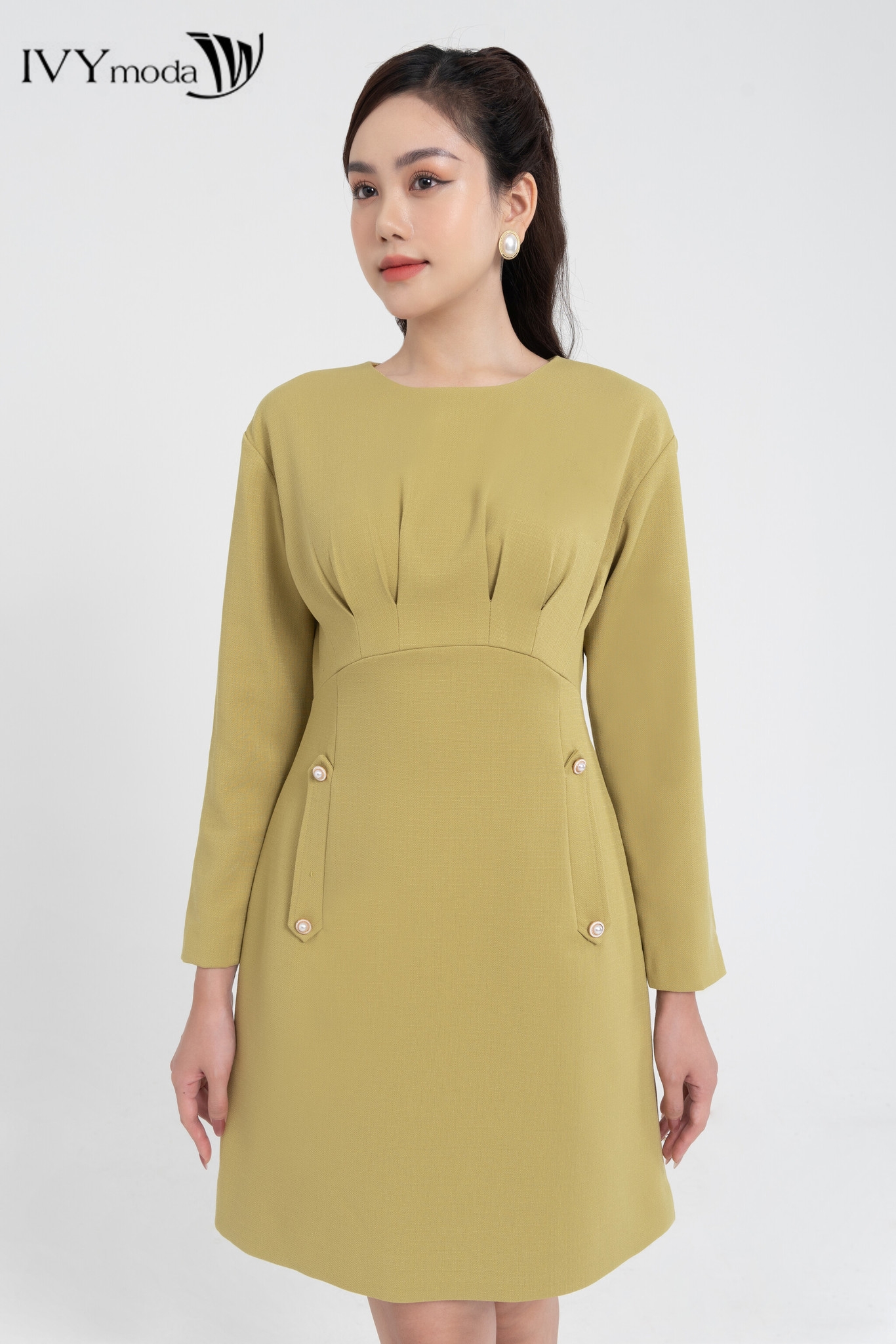 Đầm ôm xếp ly ngược IVY moda MS 48M8090