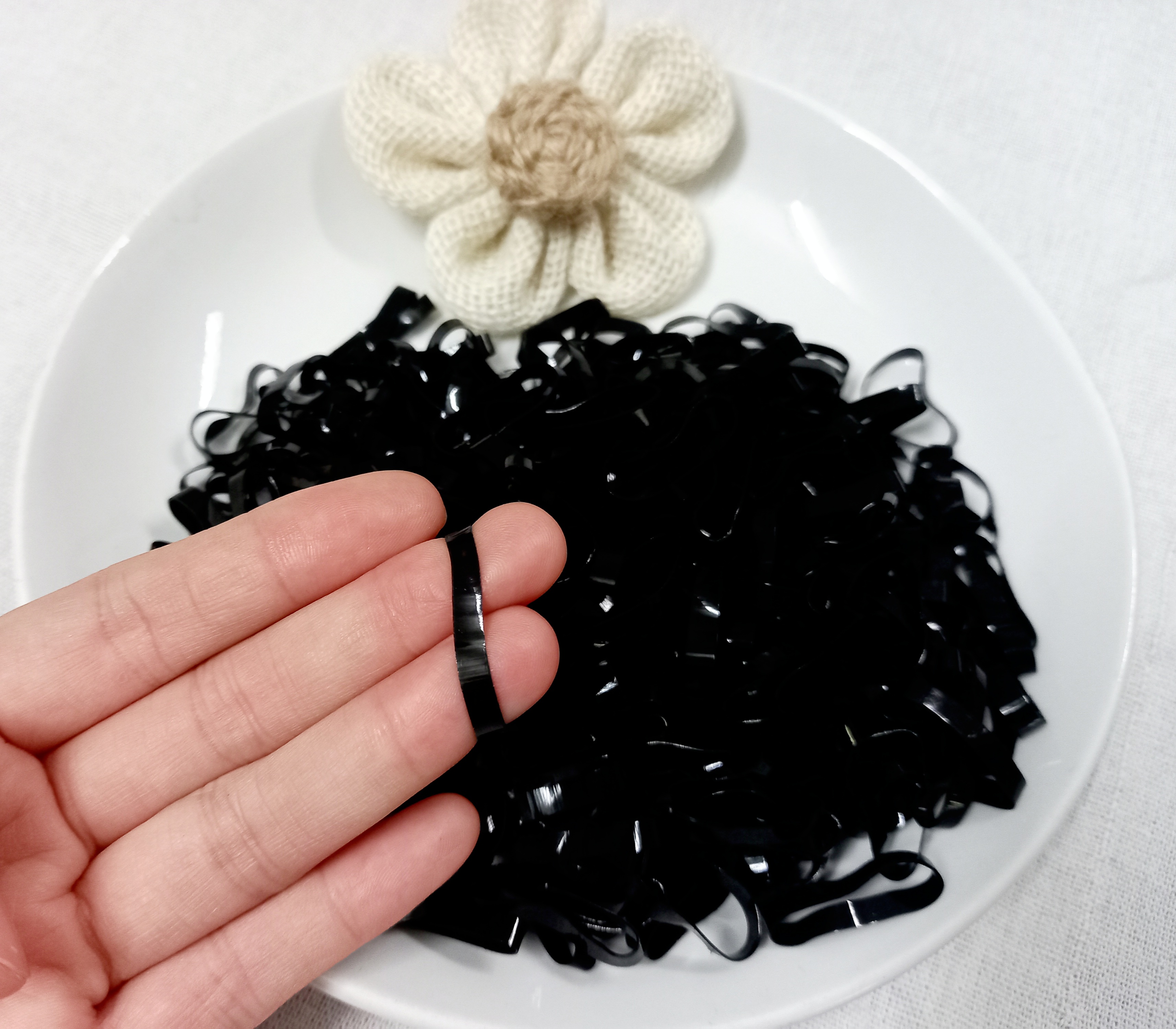 Thun cột tóc cho bé dùng một lần - 100g
