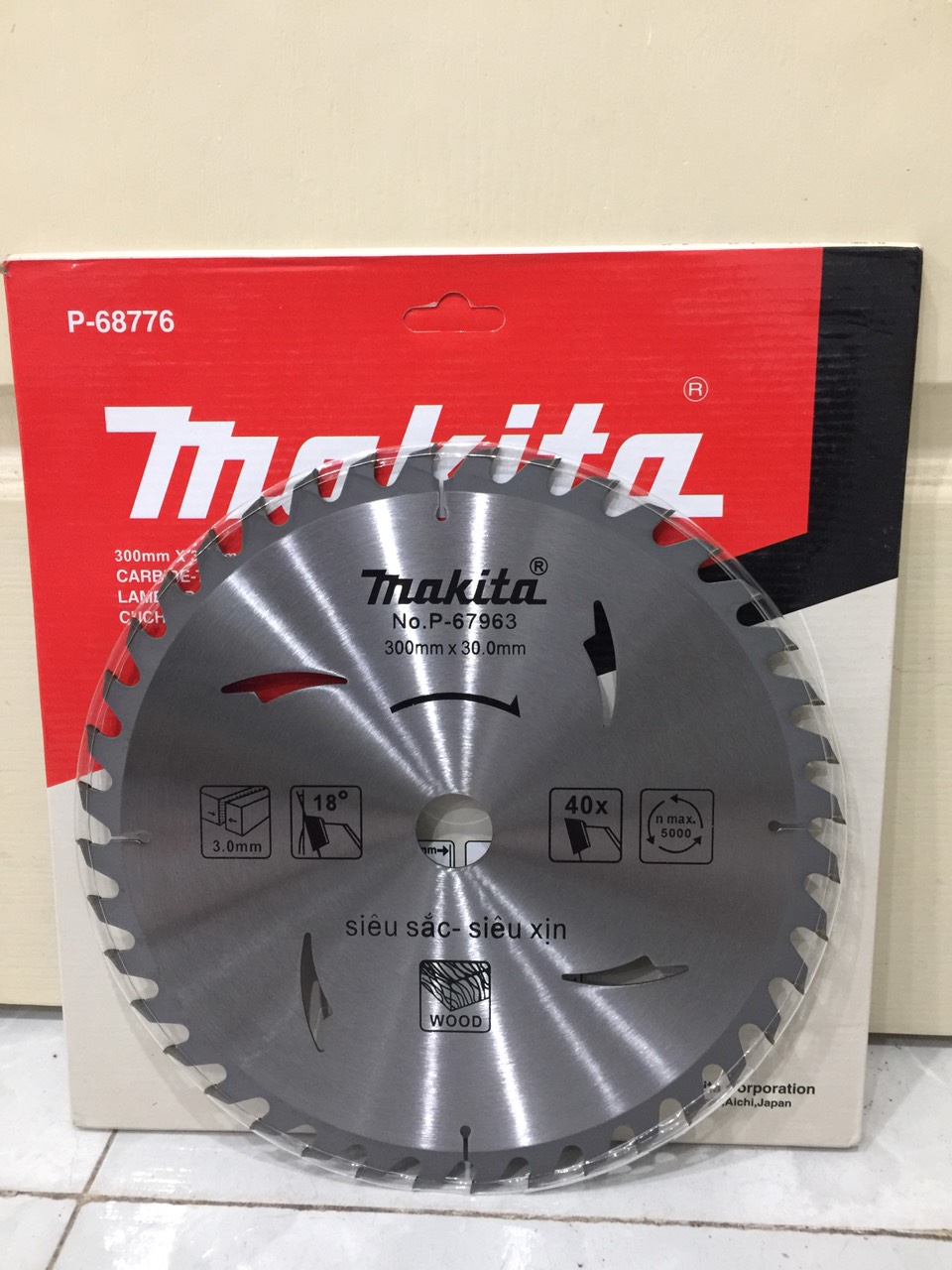 Lưỡi cắt gỗ Makita D300mm