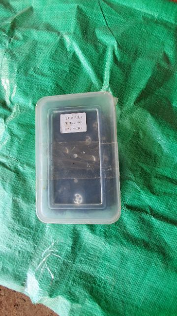 Da bơm đen 4 lỗ máy cắt cỏ / thắng máy cưa xích