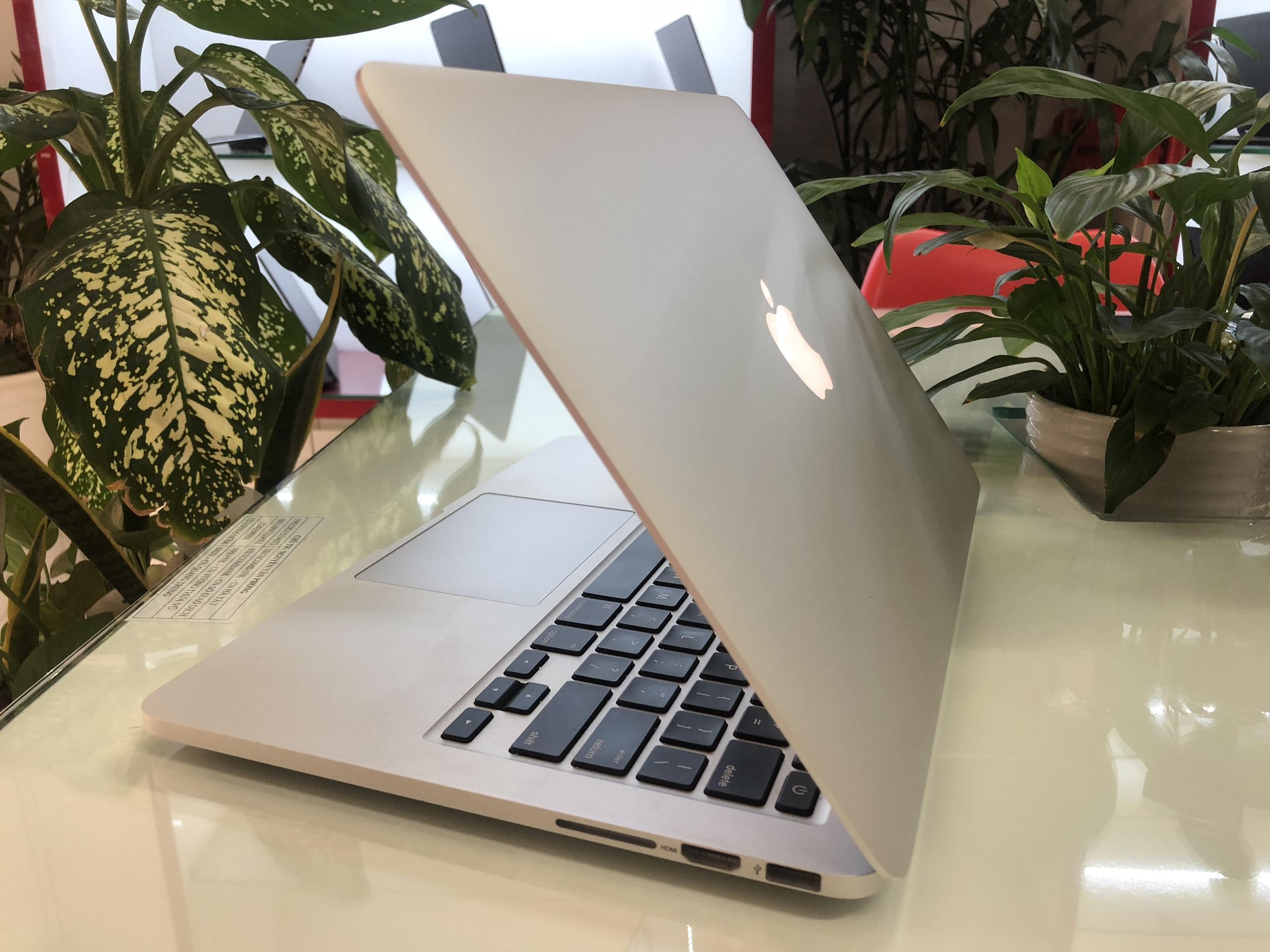 Macbook Pro MF840 2015