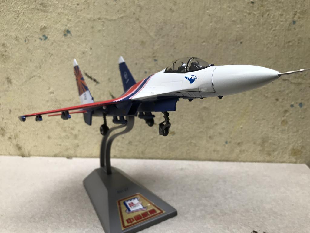 [HCM]Mô hình máy bay SU-27 1:72