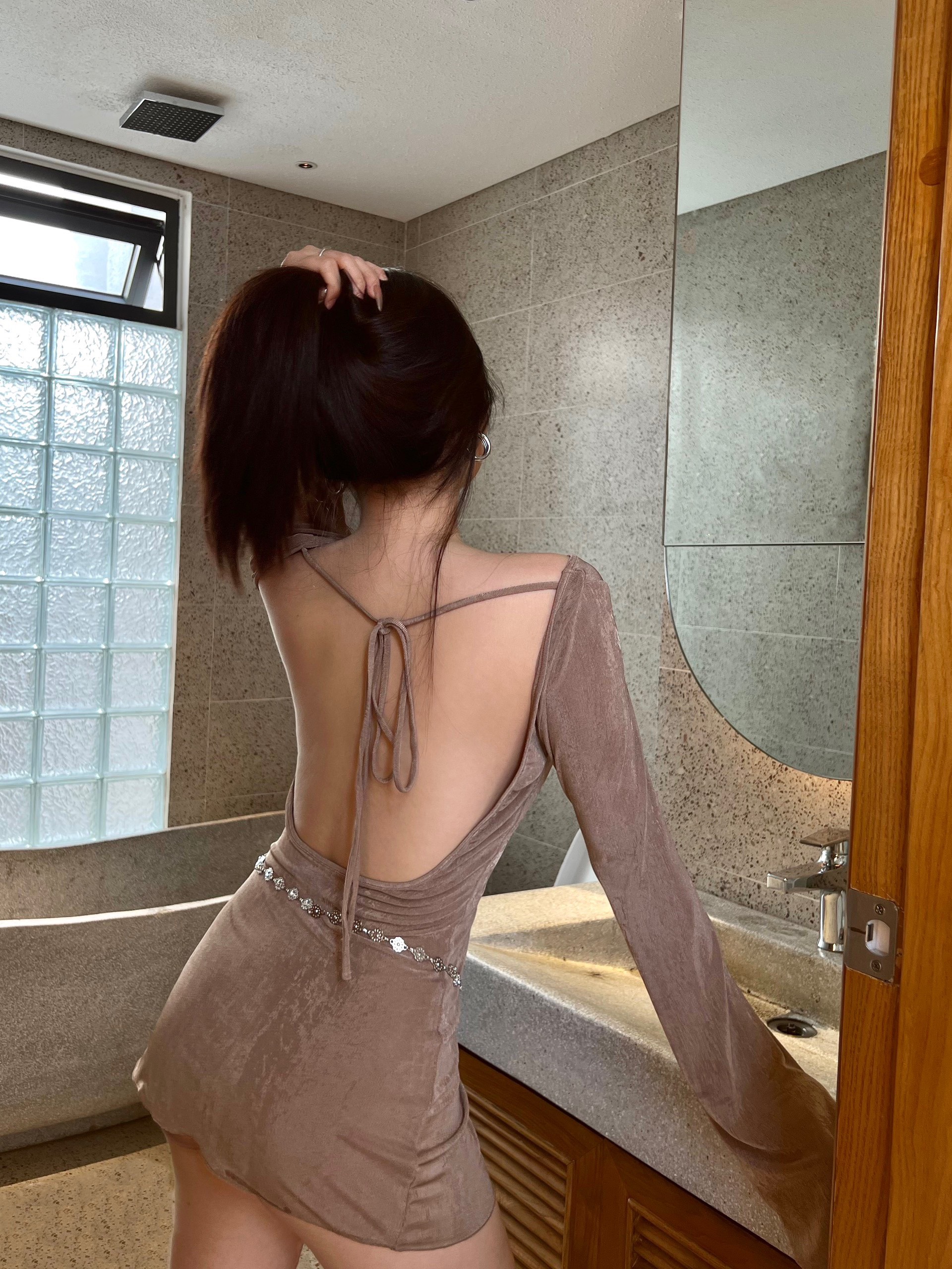 Đầm ôm body hở lưng quyến rũ ( COCKTAIL )