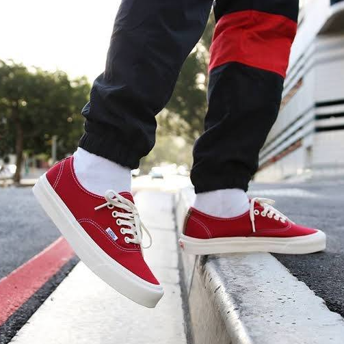 [HCM]Giày Vans Vault Classic đen [Chuẩn 11 : Full box - tag - bill]