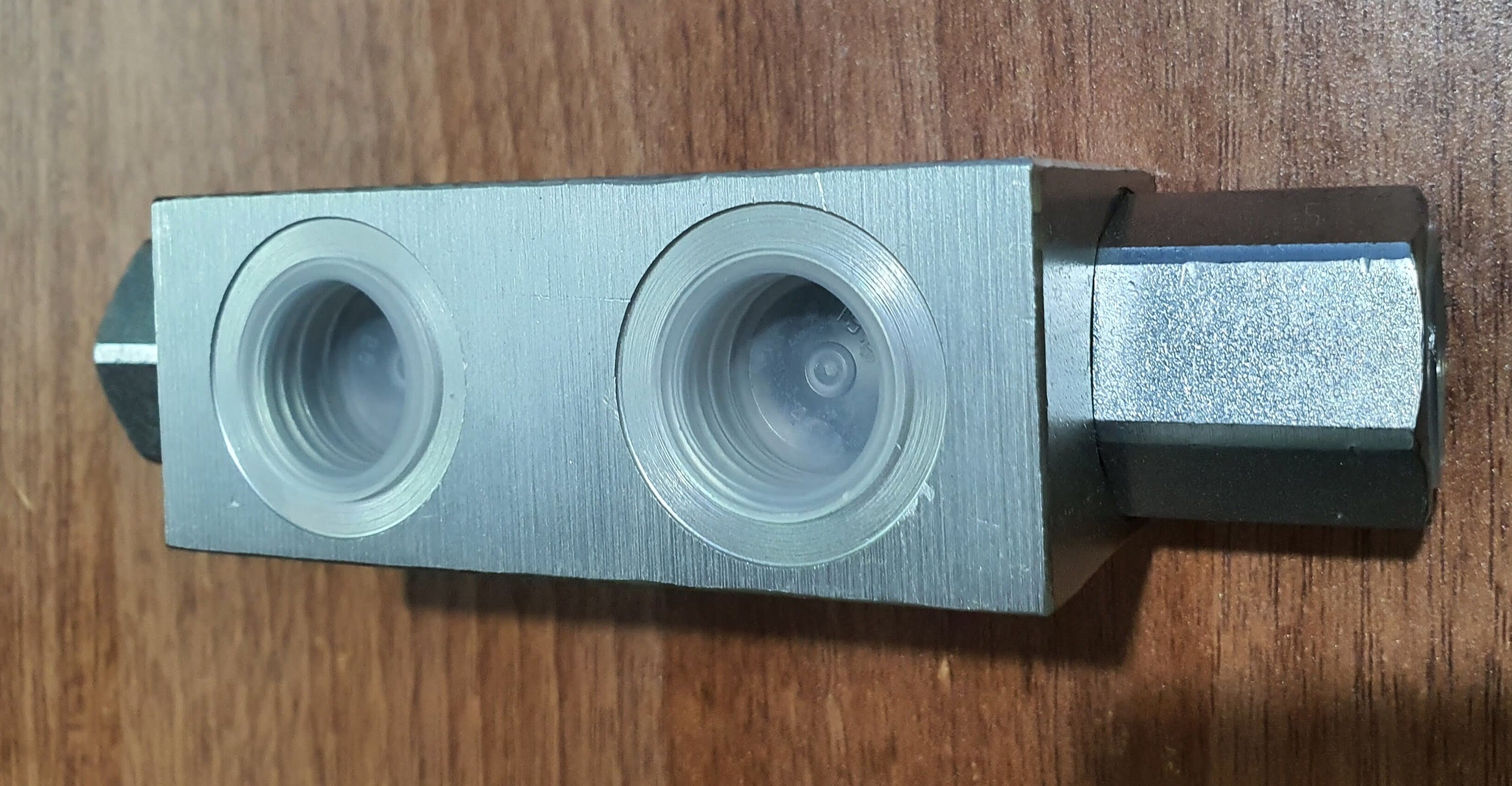 Van chống lún thủy lực 3/8"