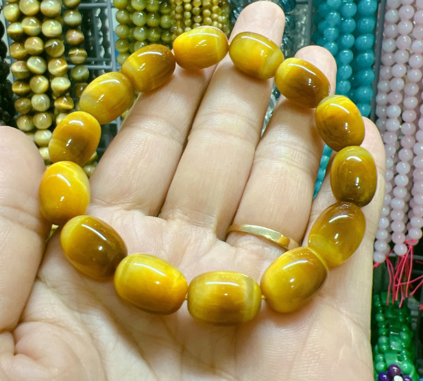 Vòng lu thống đá mắt hổ vàng 10 ly tự nhiên hàng chuẩn A bao đẹp