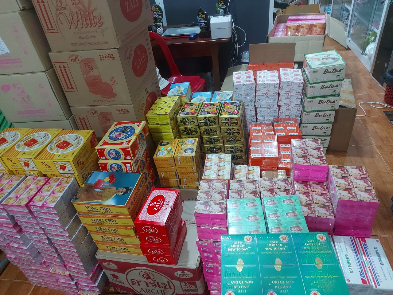 KEM AC MỸ (CÔ GÁI MỸ) THÁI LOẠI 1
