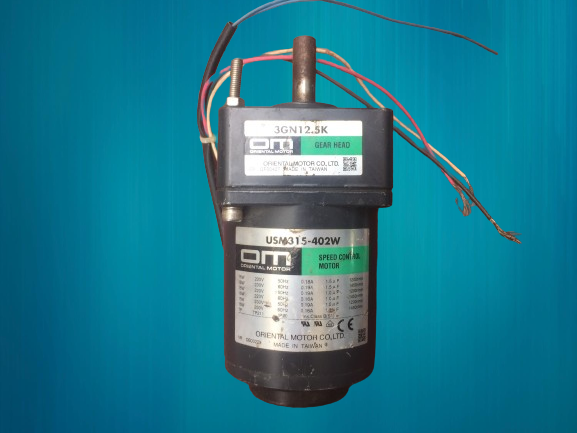 Mô tơ (motor) giảm tốc 220V