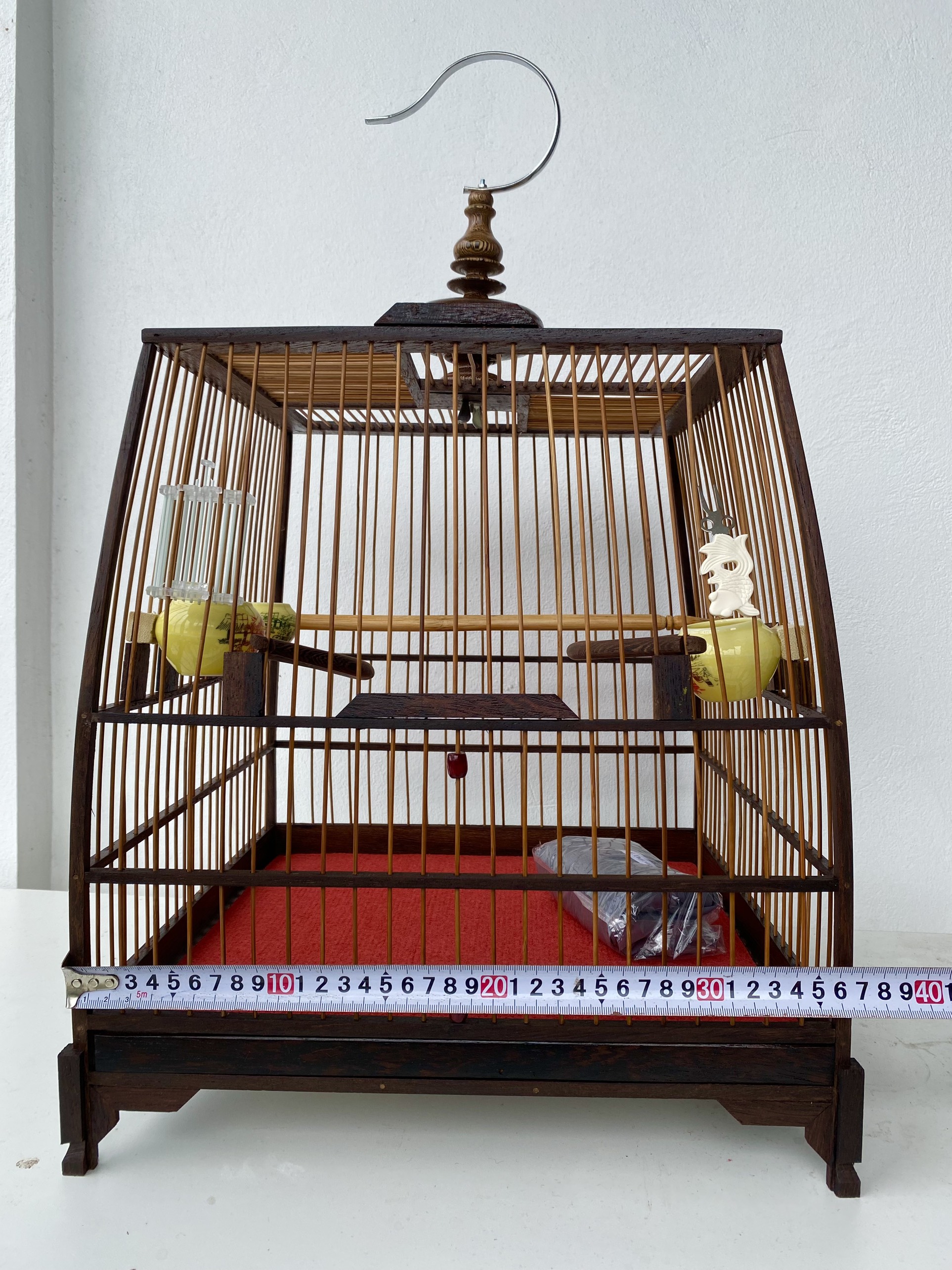 Tấm Thảm Đỏ Lót Khay Phân Lồng Chim Size 34 x 34 ( Vừa Cho Lồng Vuông - Thái Size 36- 37 )