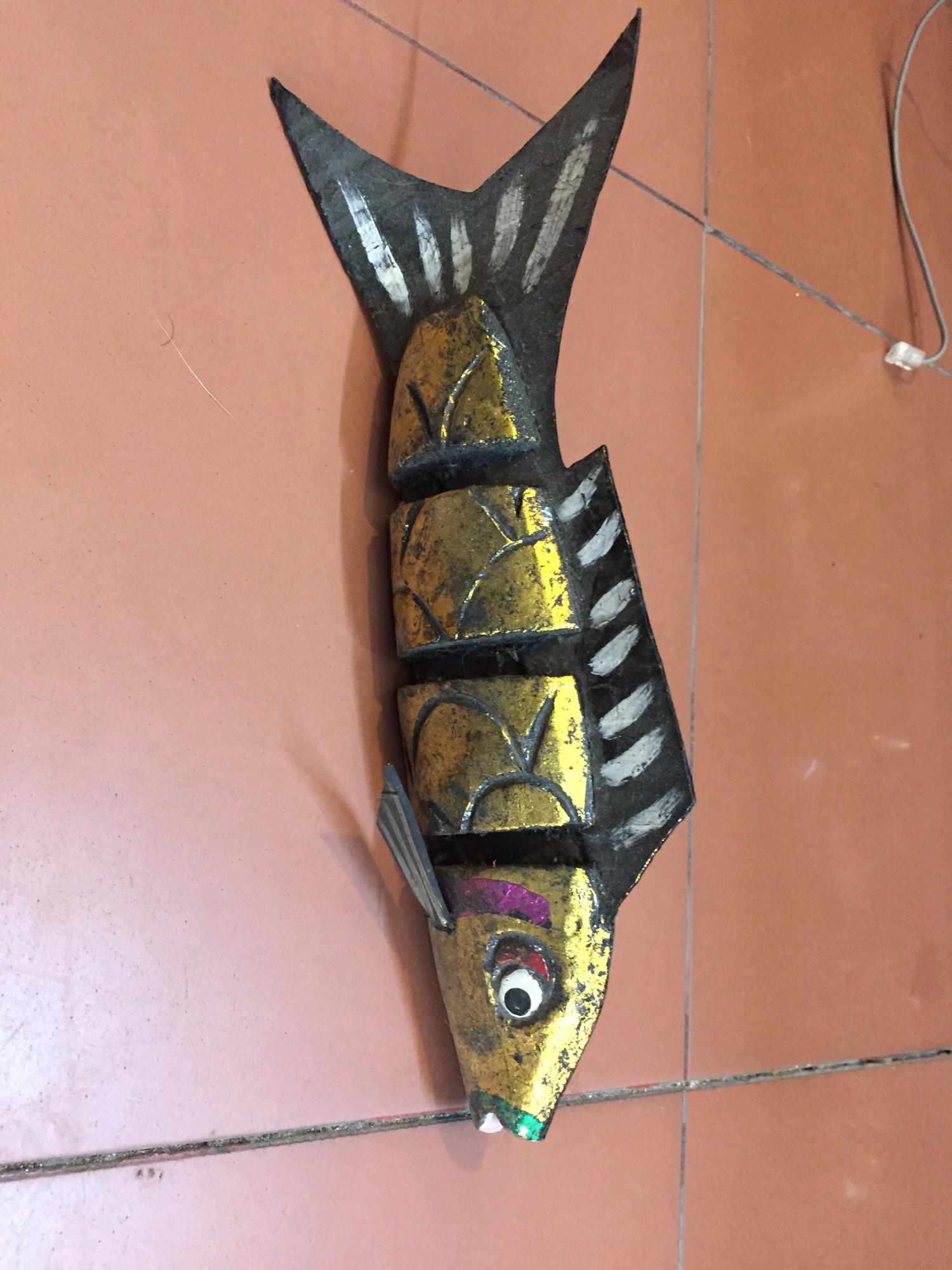 Cá gỗ sơn mài ( 28*12*6cm )