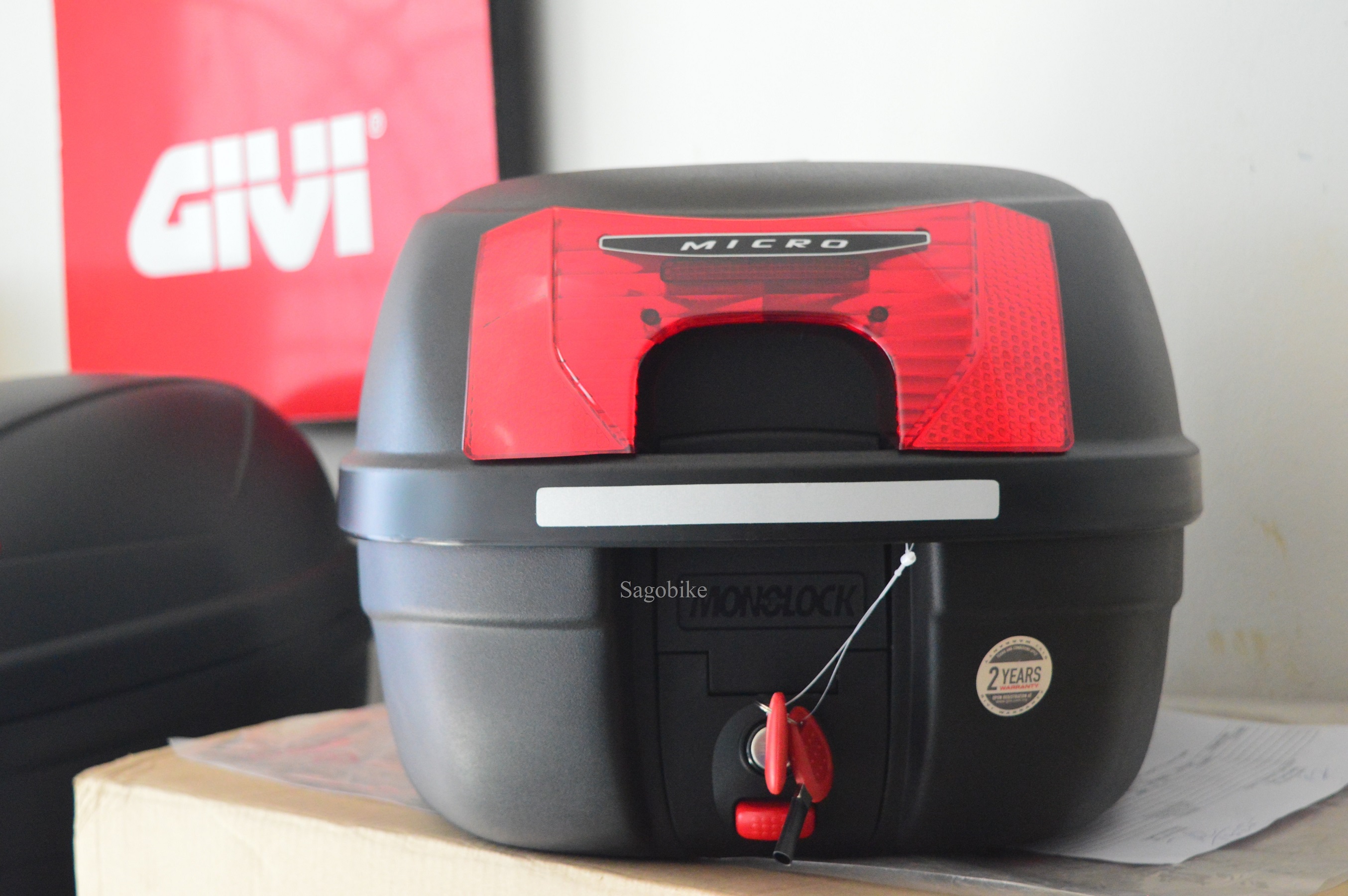 [HCM]Thùng Givi E26N / E26NX dung tích 26 lít chính hãng BH 2 năm hàng mới 100%