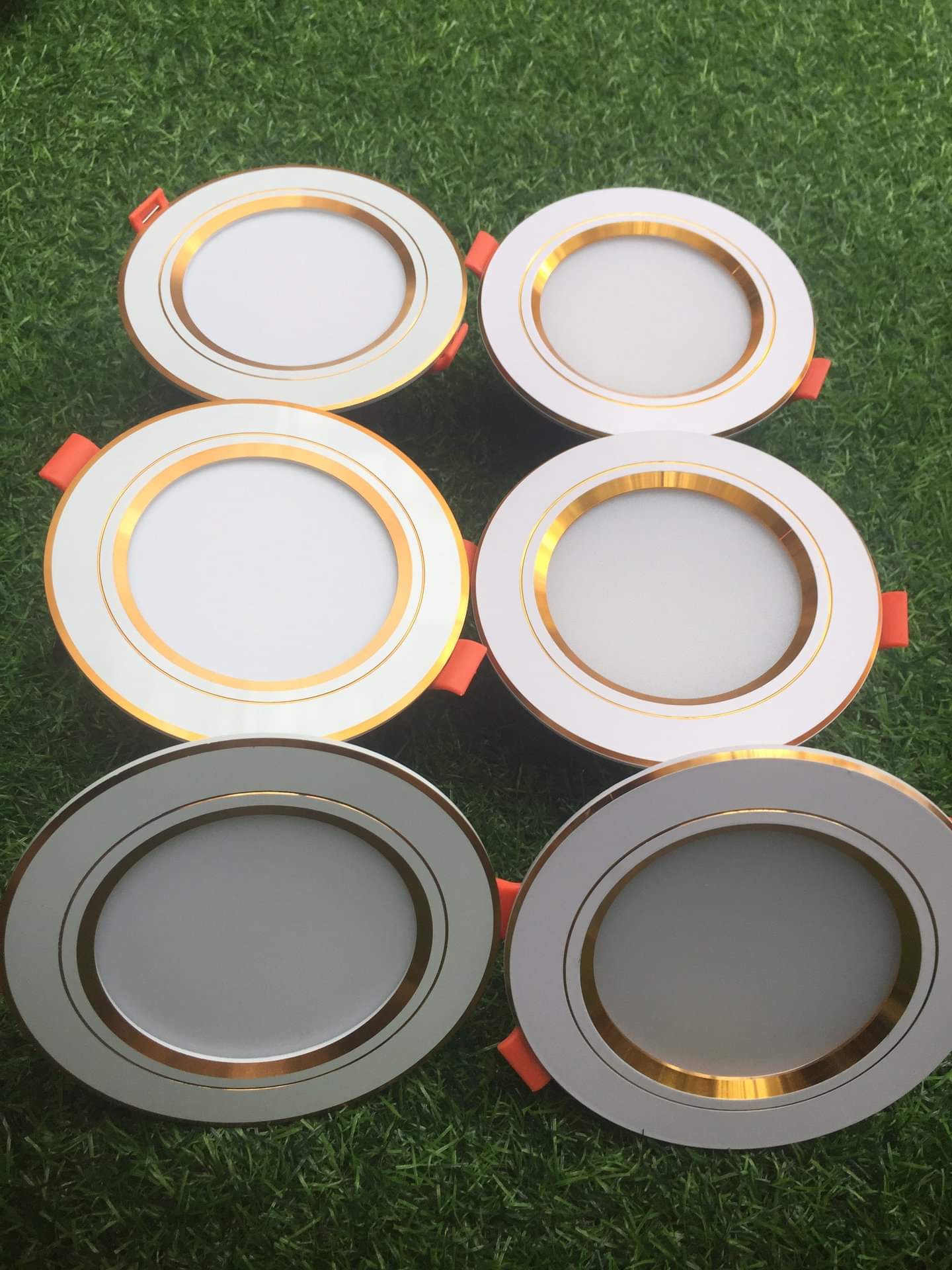 Đèn âm trần 7W - 3 chế độ màu - Phi 90 - Bảo hành 2 năm- đèn downlight 7w