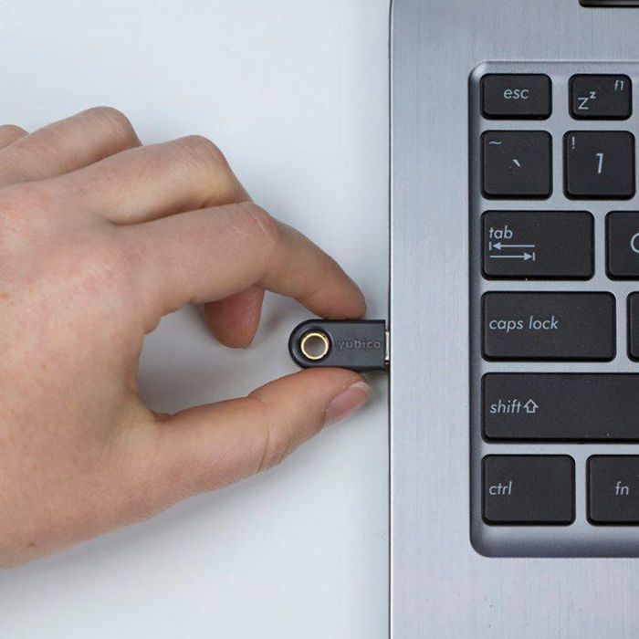 AUTHENTIC YubiKey 5C