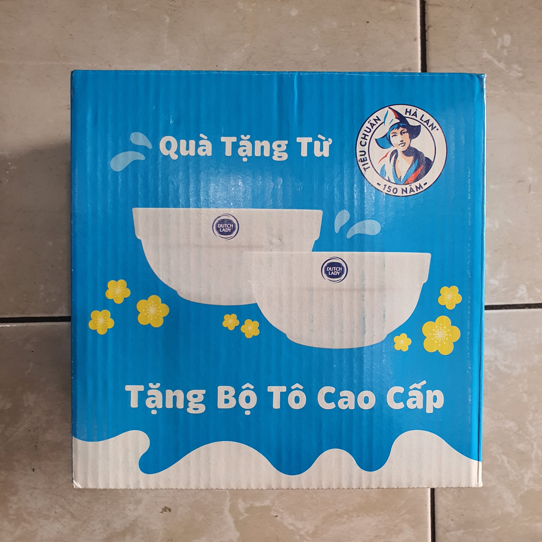 Bộ 2 Tô sứ tráng men Dutch Lady