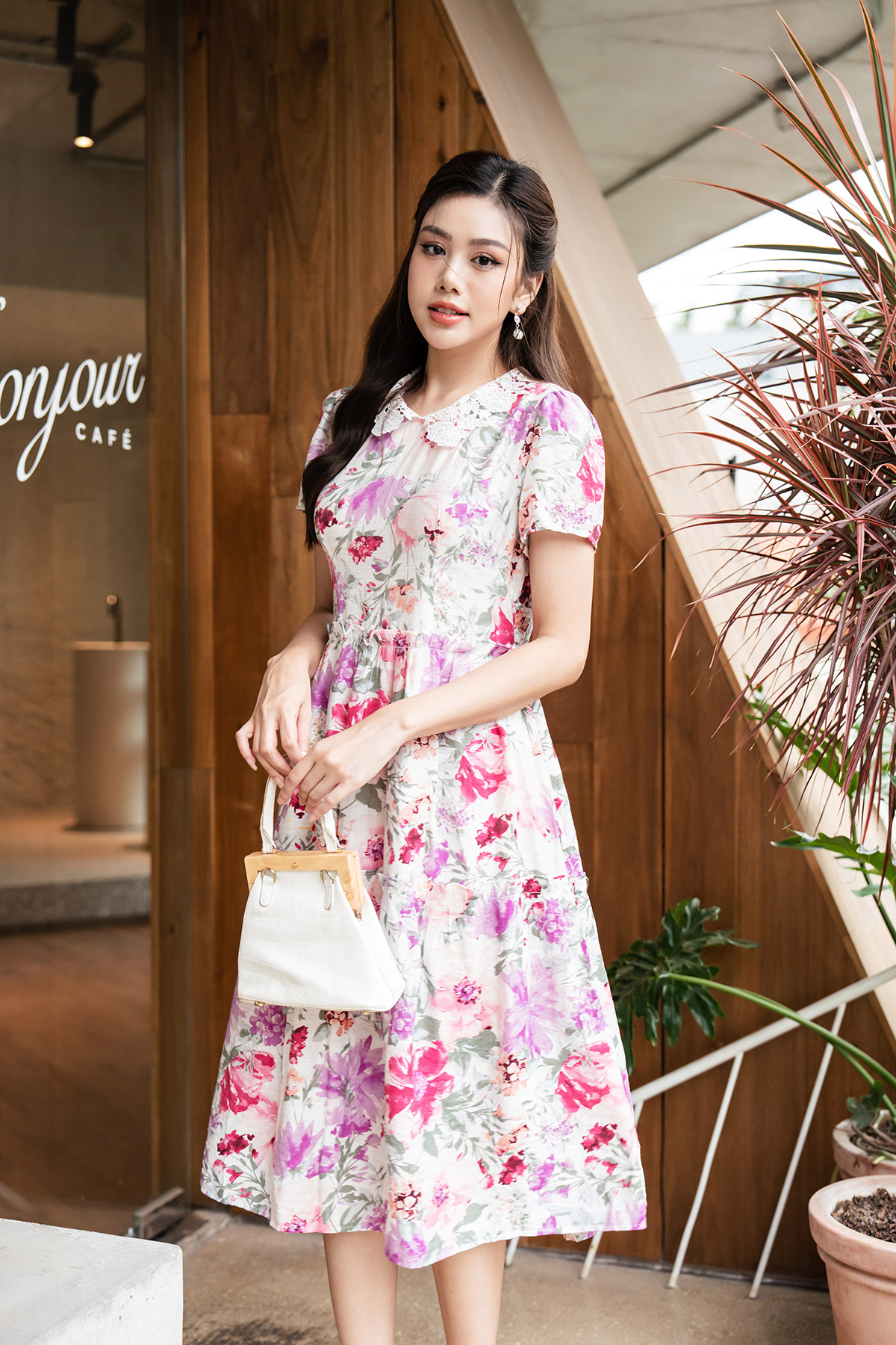 Đầm Maxi Lamer Cổ Ren L63M23H027