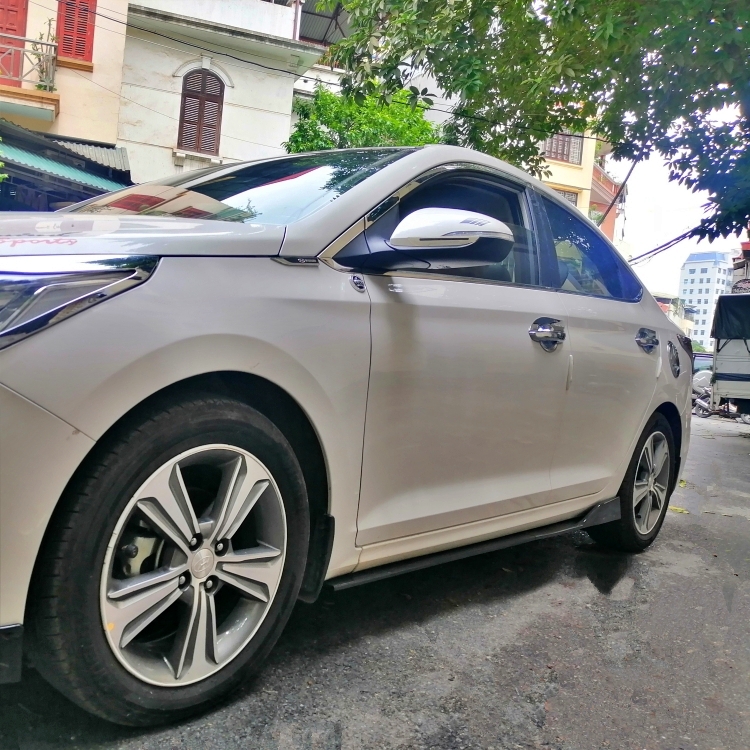 Lip Hông Xe Hyundai Accent Đời 2018-2020