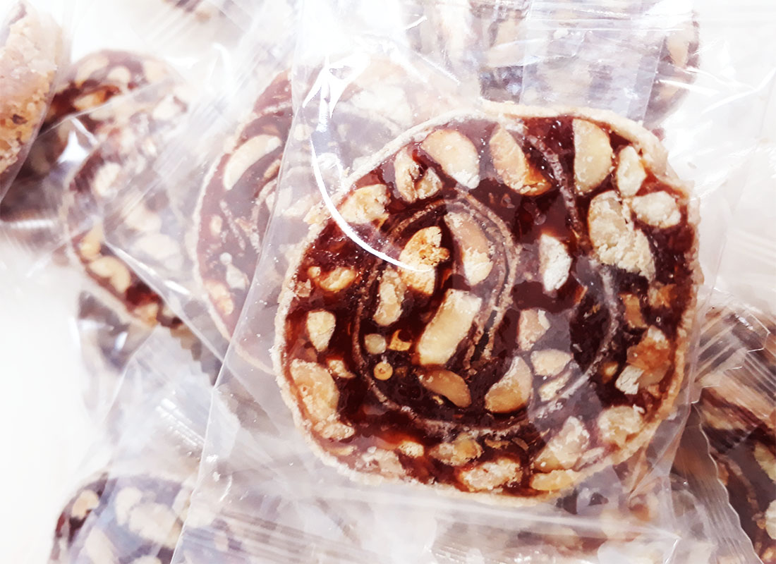 Mứt chuối béo dẻo cuộn bánh tráng 1kg