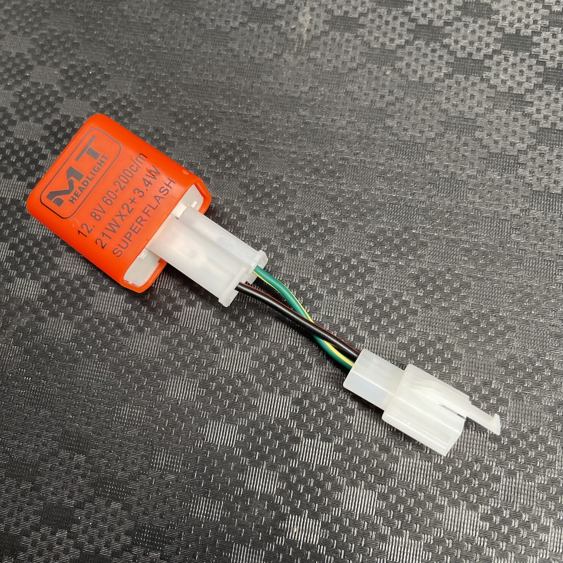 Giắc chuyển cục chớp xi nhan, hazard cho xe honda winner x, vario, sh,...