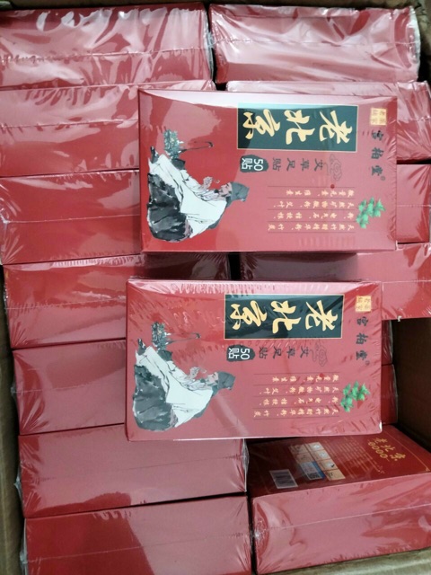 [ dán chân ] Hộp 50 miếng dán chân màu đỏ hiệu quả 0176