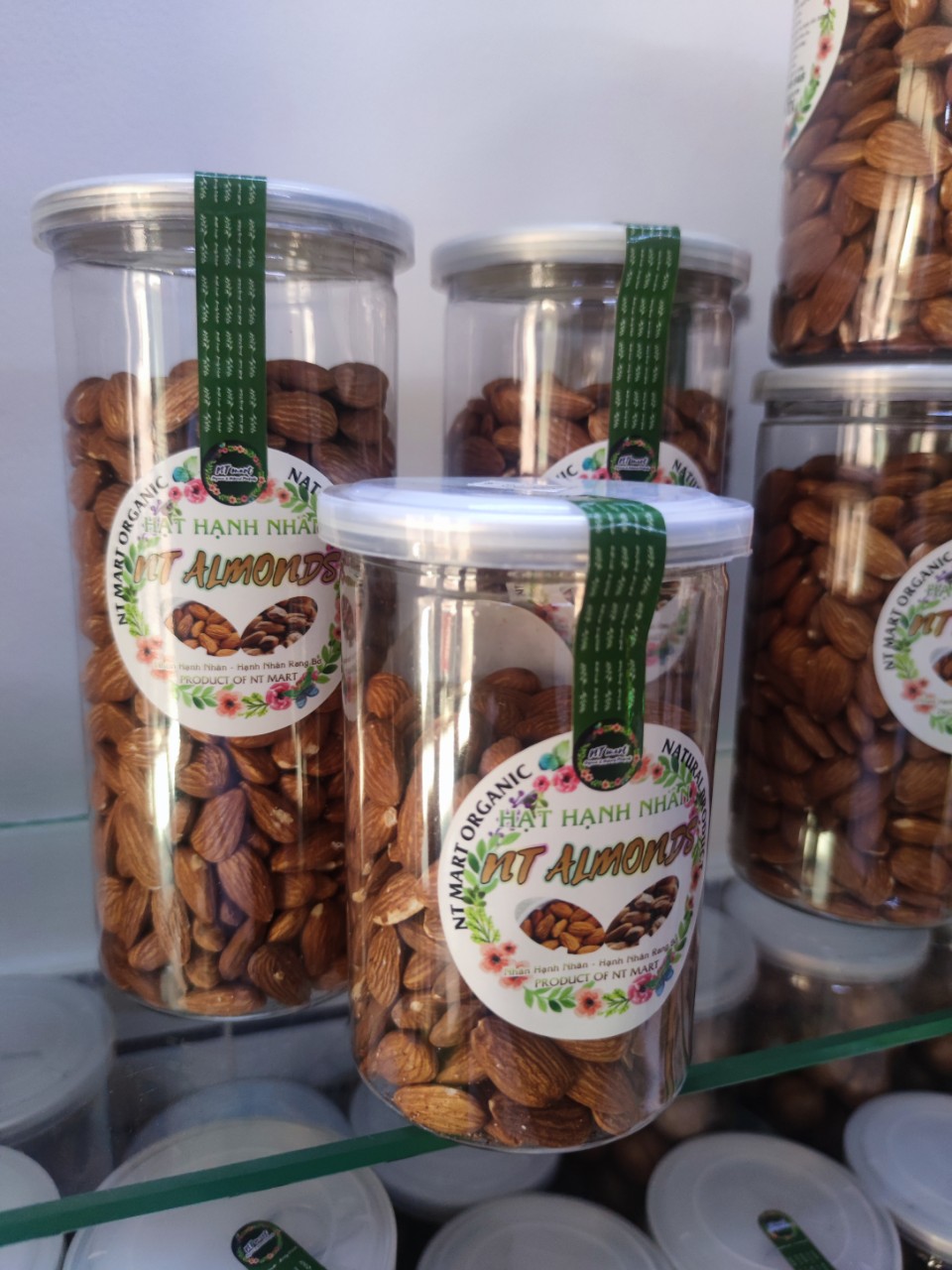 Nhân Hạnh nhân Mỹ
