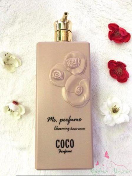 Sữa tắm dưỡng ẩm Coco Perfume Charming Shower Cream chai nâu hương nồng nàn 800ml