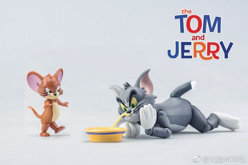Mô hình Tom & Jerry cử động