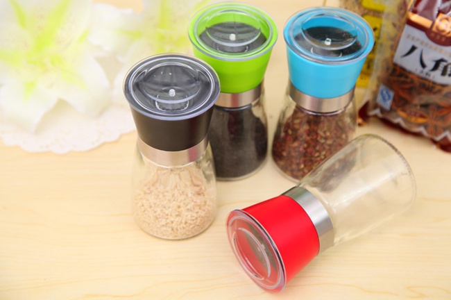 Lọ Đựng Và Xay Tiêu, Muối Trực Tiếp Tiện Dụng
