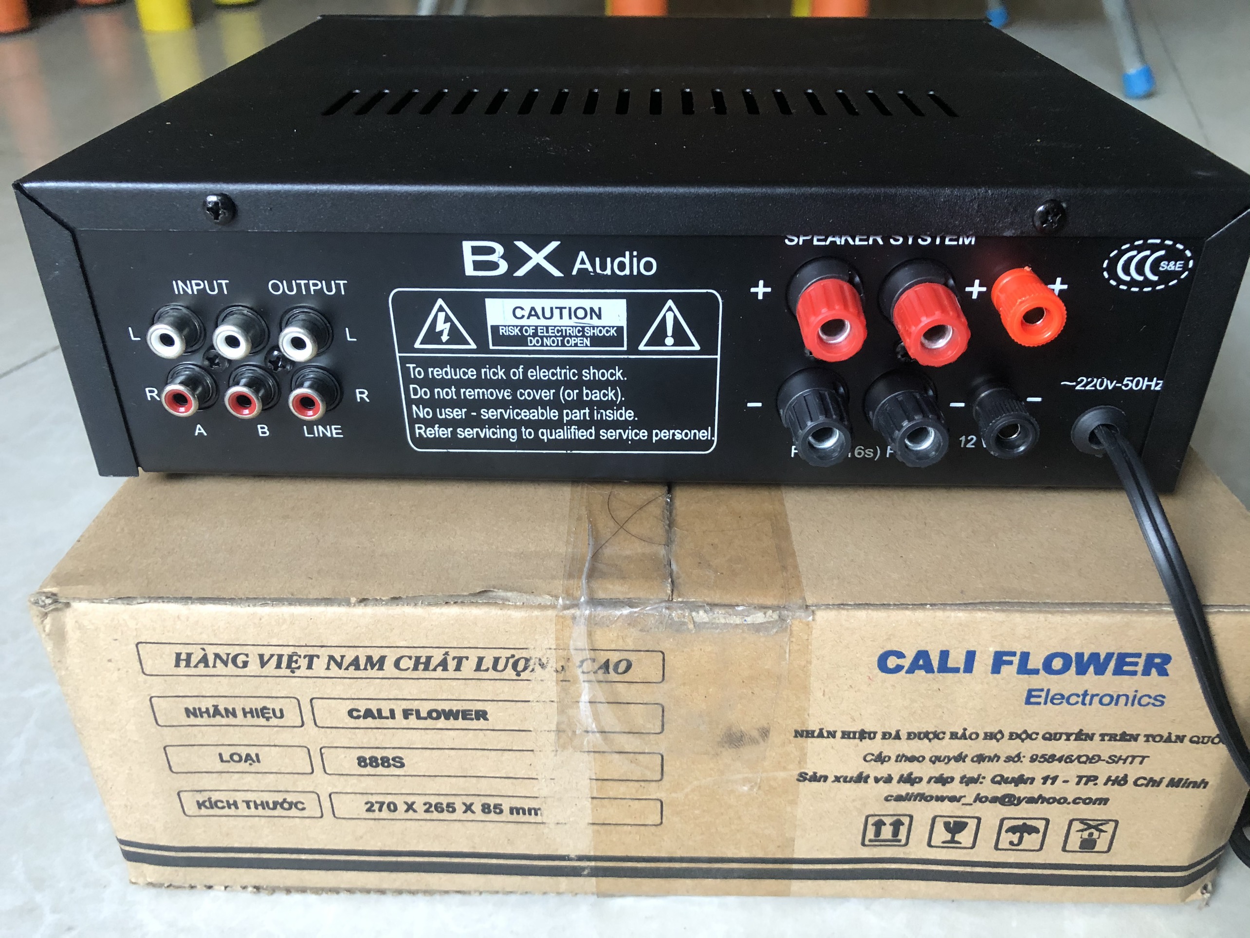Amply Karaoke mini AC / DC 12V CALIFLOWER 888S
