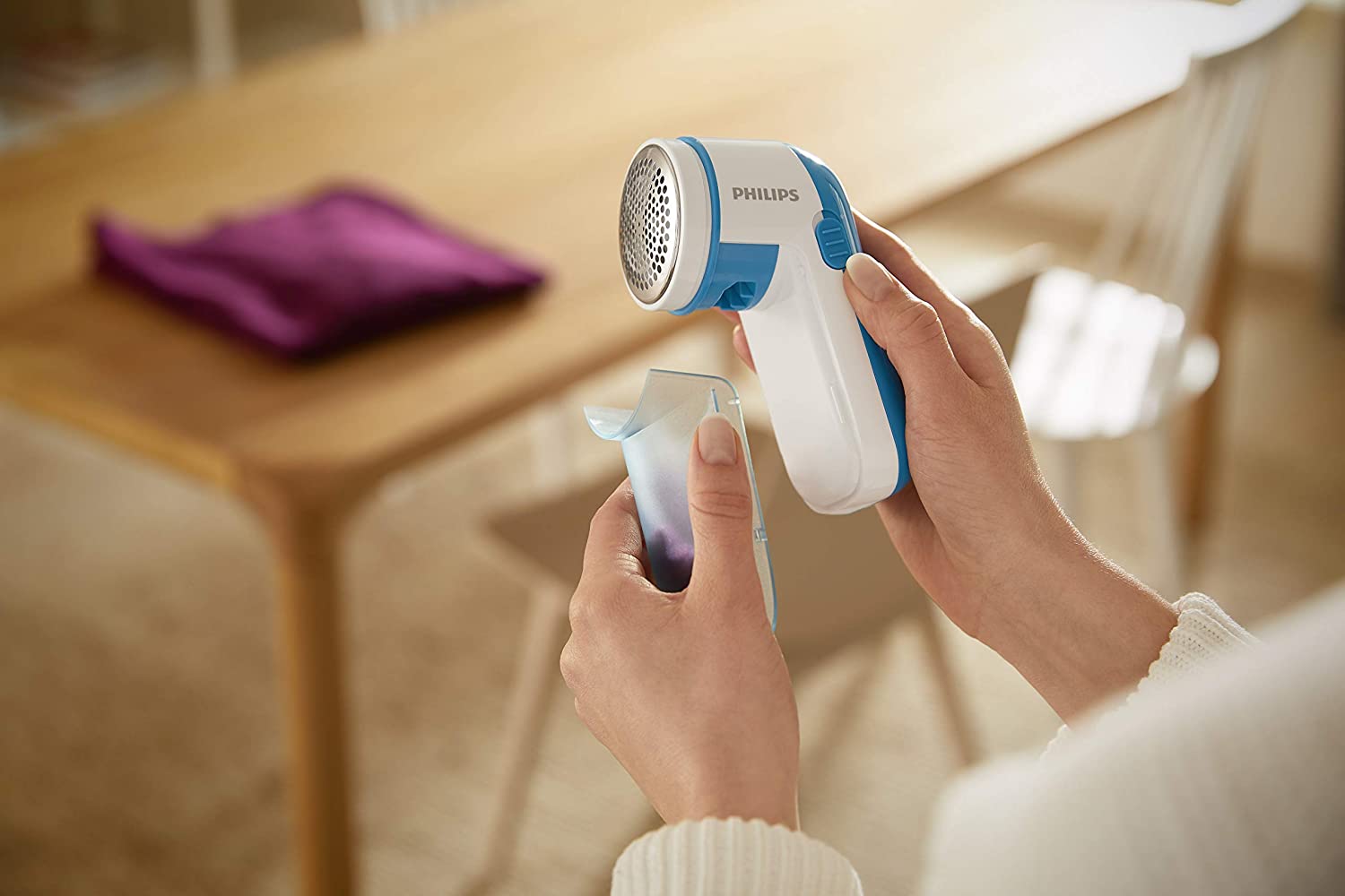 Máy cắt lông xù Philips GC026/00 - bill Pháp