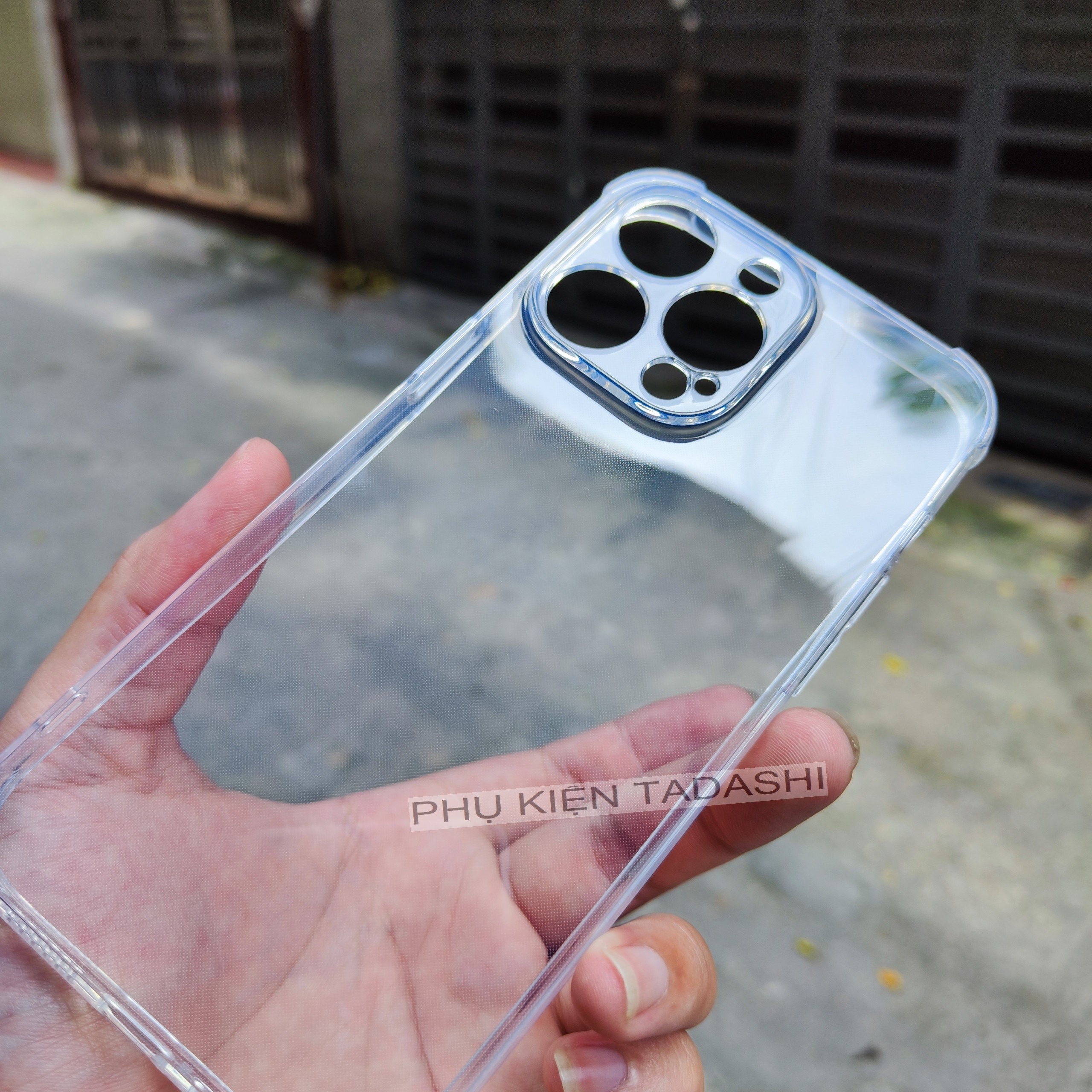 Ốp Lưng Chống Sốc Iphone 15 Pro/ 15 Pro Max, Iphone 16 Pro Max/ IPhone 14 Pro/ 14 Pro Max, Iphone 13/ 13 Pro/ 13 Pro Max, Iphone 11 Pro Max/ 12/ 12 Pro/ 12 Pro Max Dẻo Trong Suốt, Chống Sốc 4 Góc Có Gờ Bảo Vệ Camera