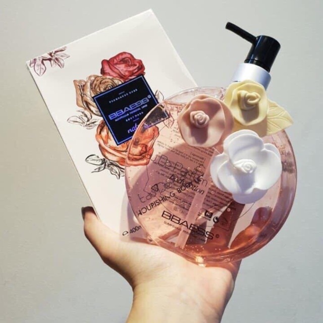 [ SIÊU PHẨM HOT] Sữa tắm hương nước hoa BBAESS Natural Eau De Parfum hoa hồng chai 400ml hương thơm quyến rũ quý phái